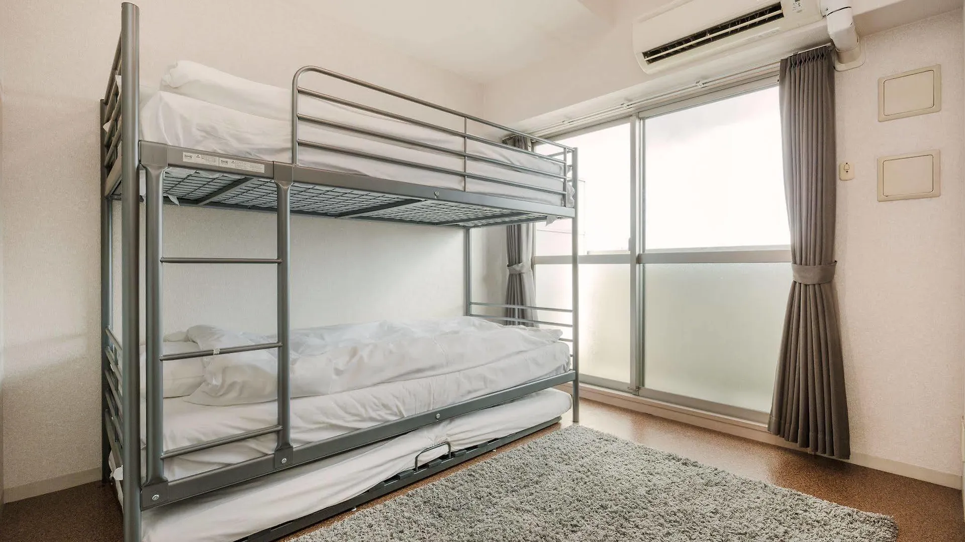 Apartment Osaka Namba Grandi